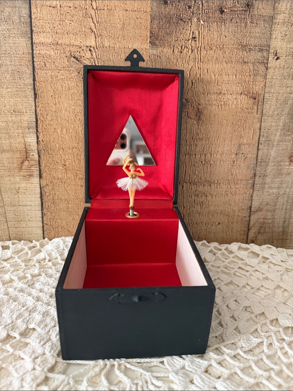 Vintage Jewelry Music Box with Ballerina